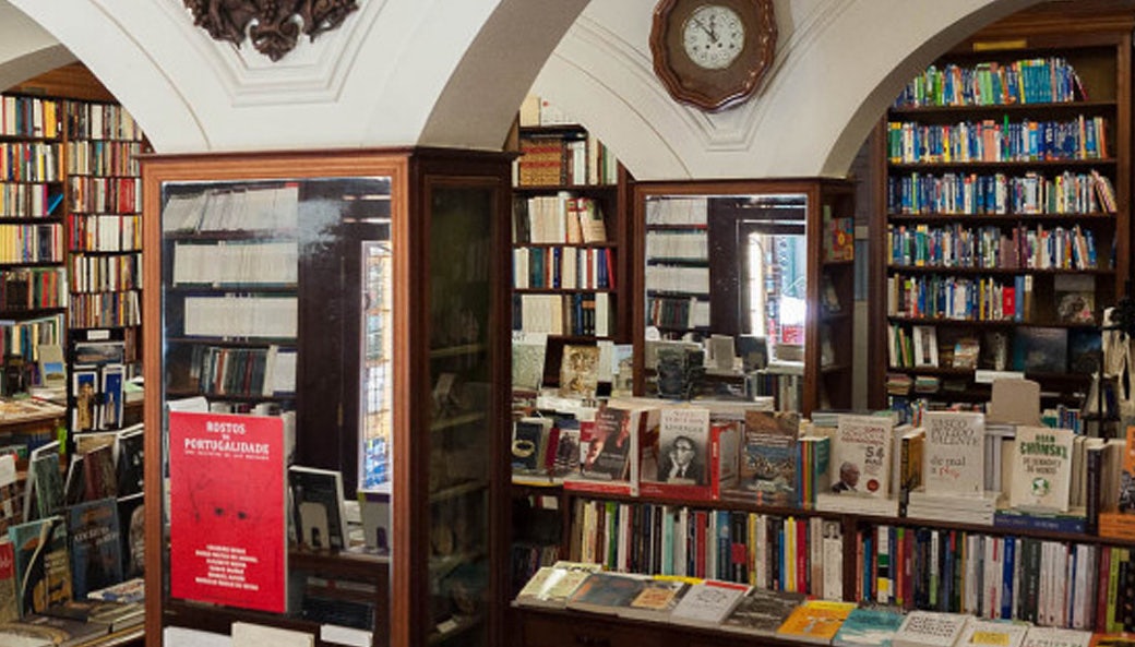 interior of Livraria Férin bookshop