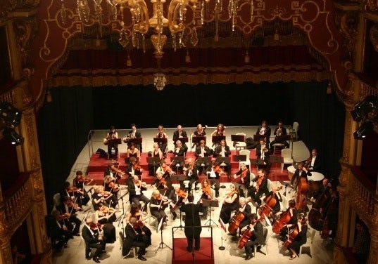 the Associazione ArteViva performing