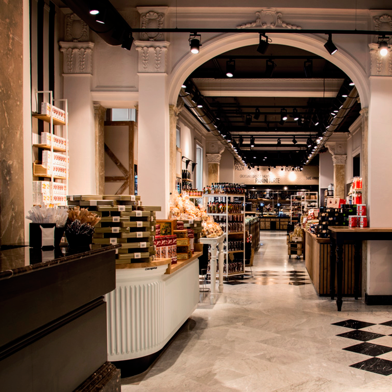 interior of Mercato del Duomo