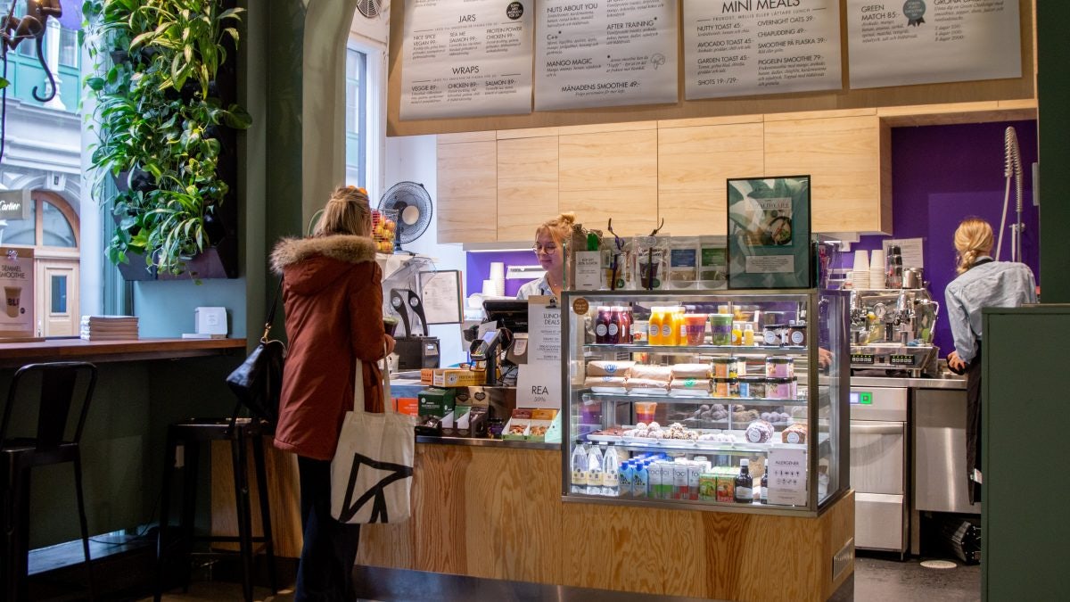 Blueberry juice and snack bar