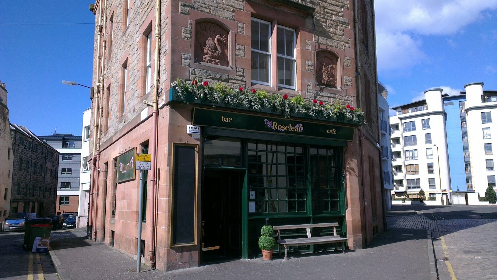 street front of The Roseleaf pub