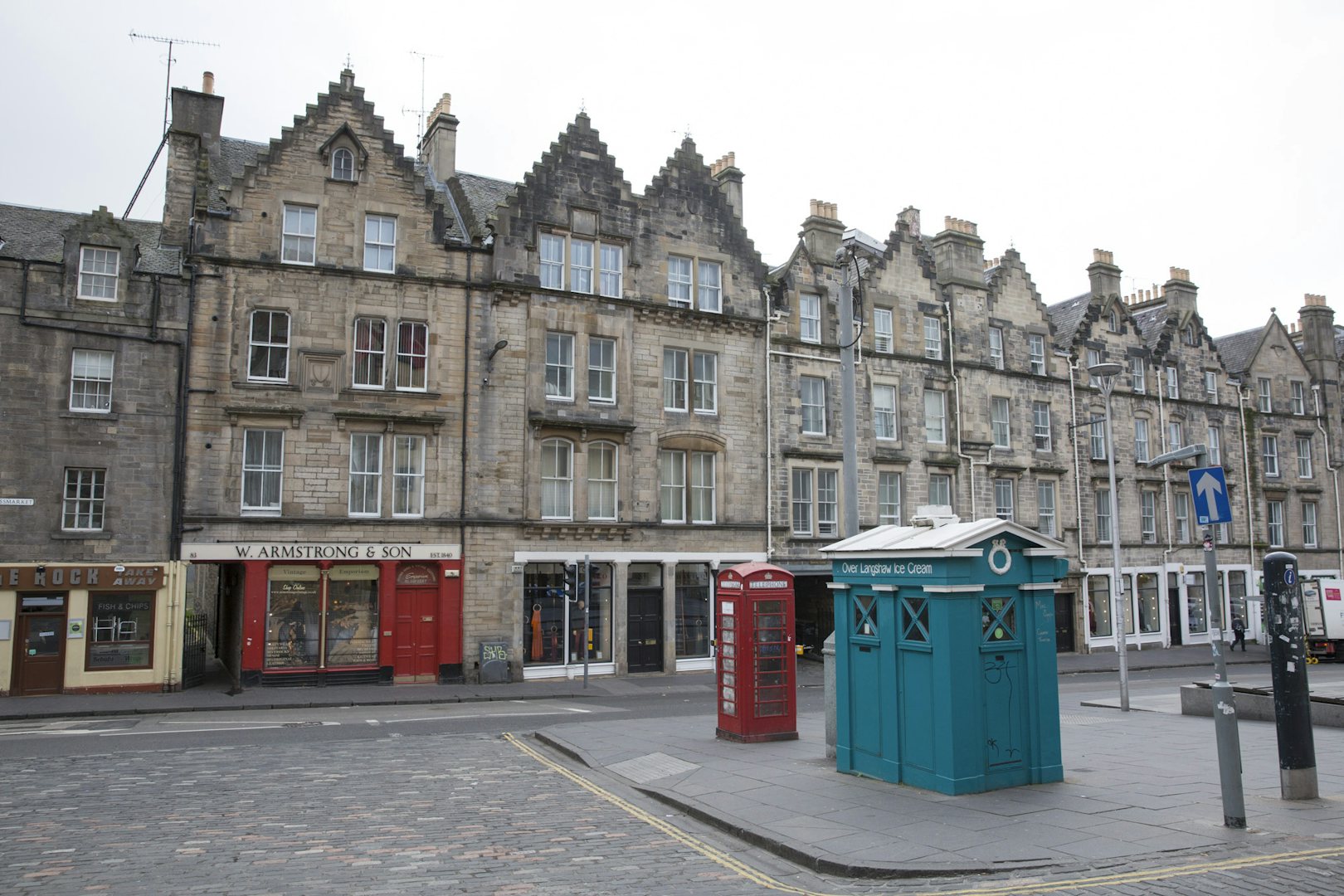 small blue kiosk from Over Langshaw Ice Cream in Edinburgh