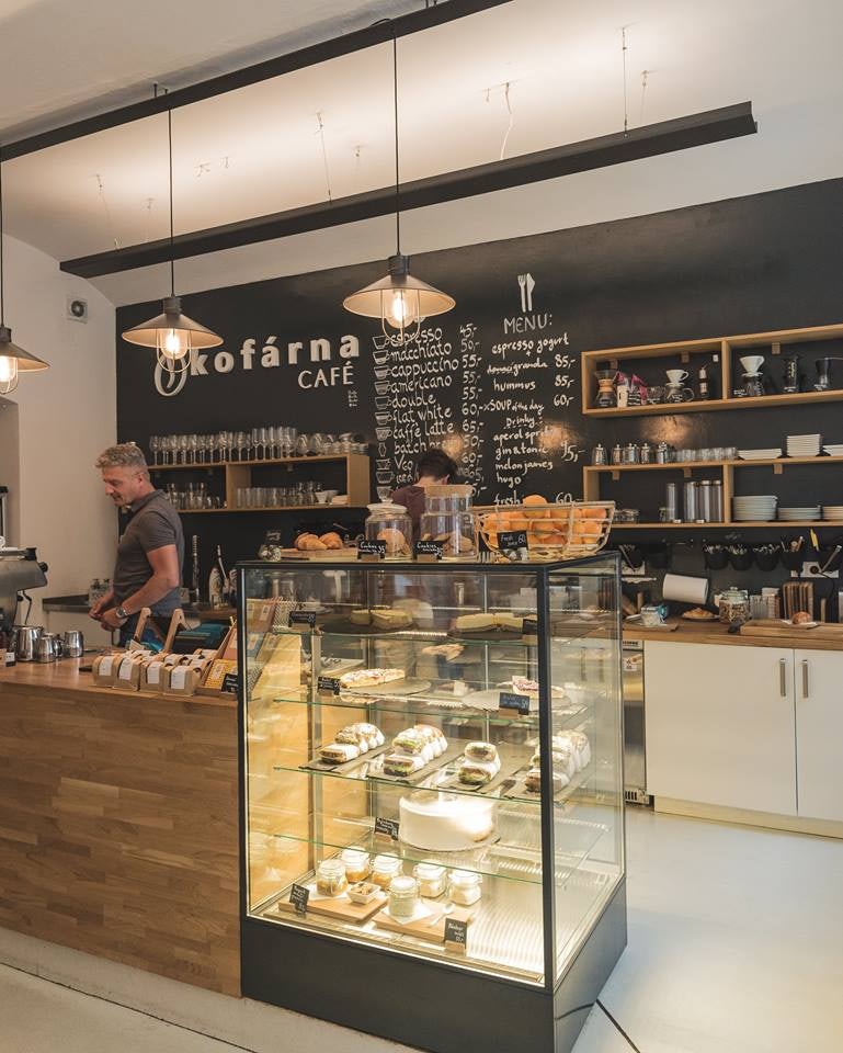 counter and food display at Kofárna café