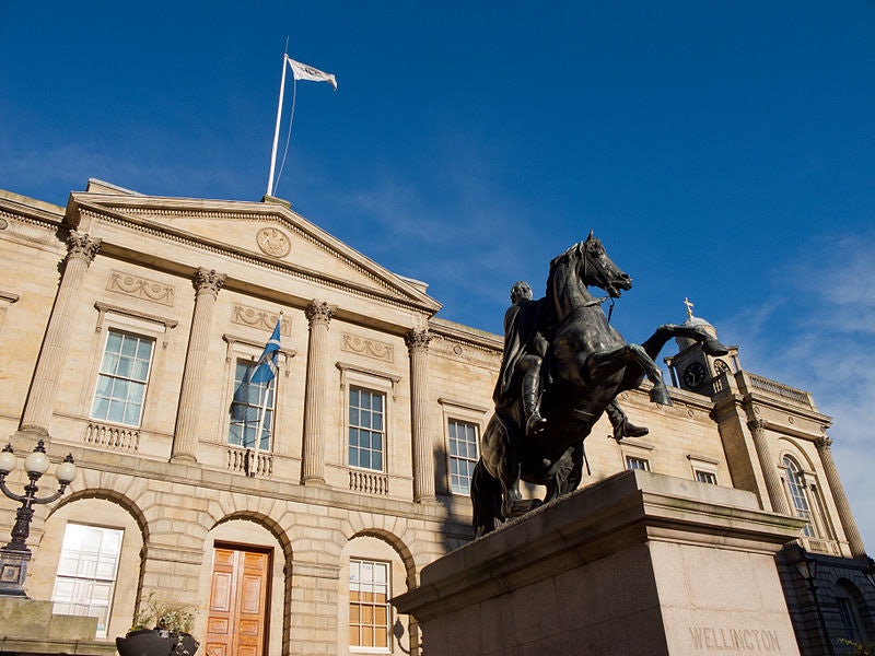 statue of the Duke of Wellington and exterior of the General Register House Edinburgh
