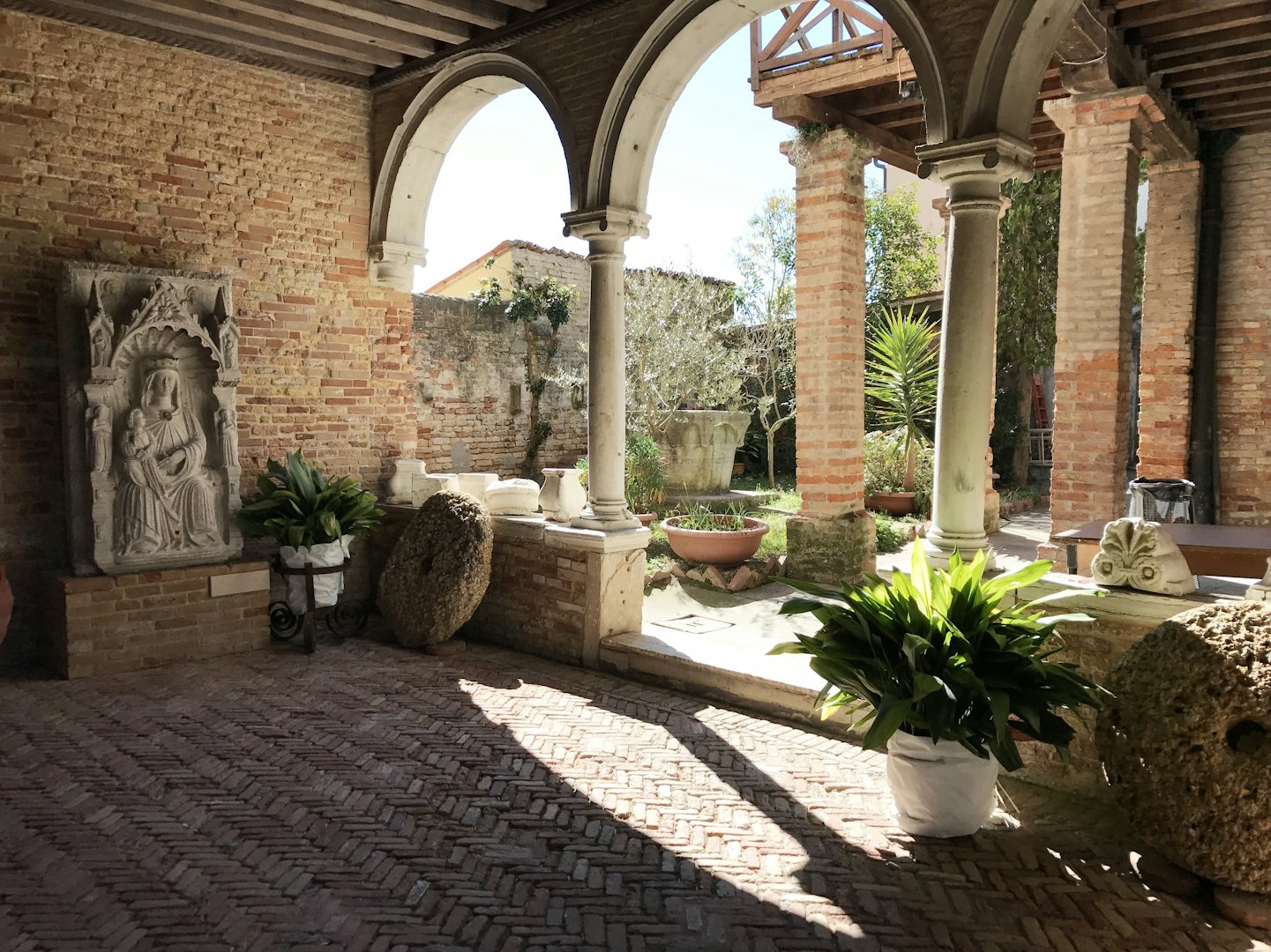 Venice - Allison Zurfluh - Chiesa di Santa Caterina