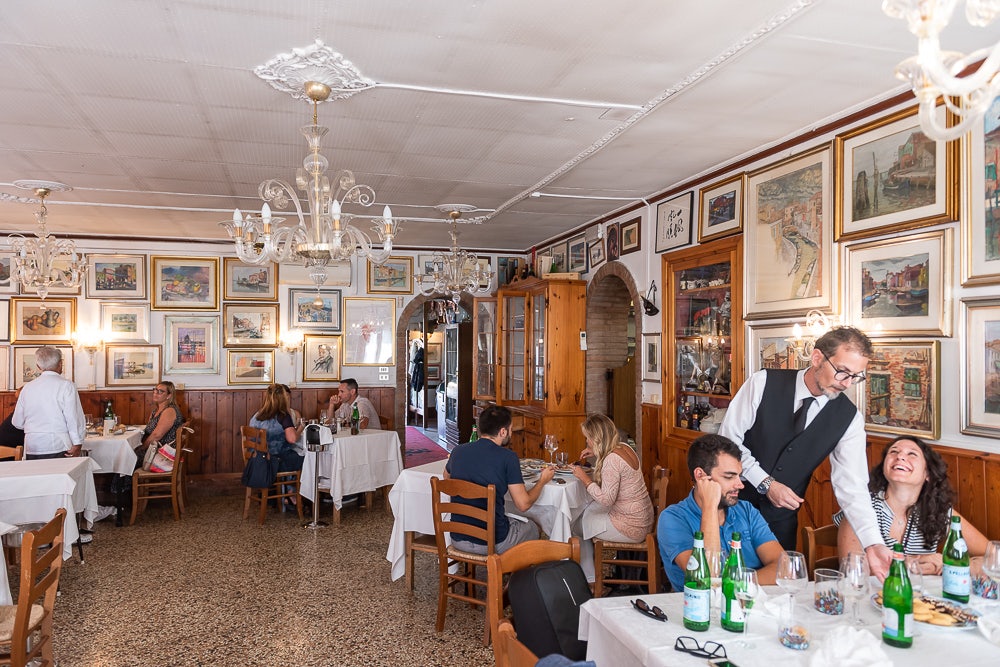 Venice - Trattoria al gatto nero interior