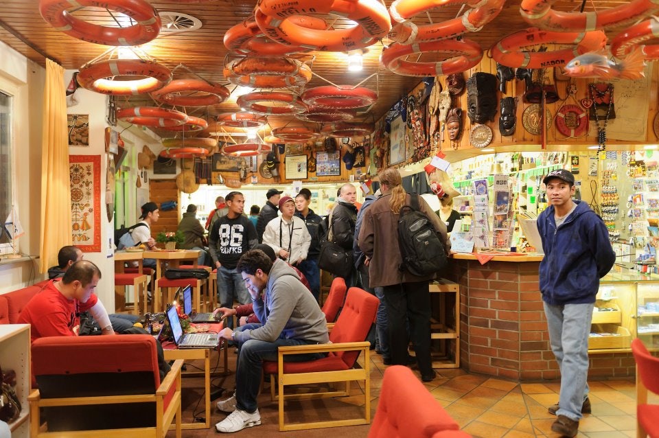 seamen visiting the Duckdalben Seamens Club in Hamburg