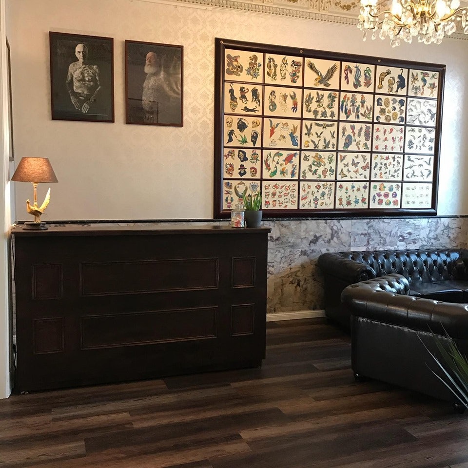 interior of Die Älteste Tätowierstube in Deutschland