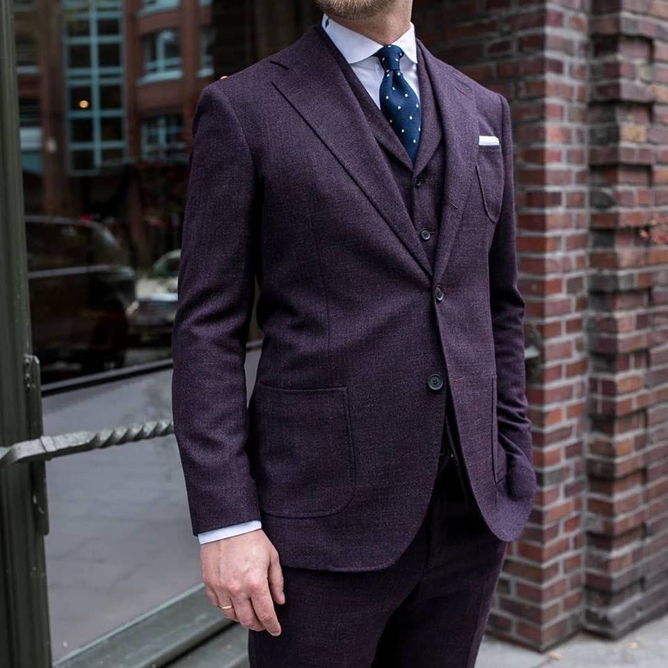 a dark purple-coloured men's suit from Rooks & rocks