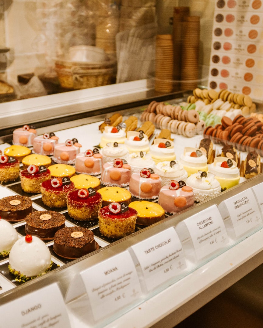 Rome - pastry in the counter at Le Levain