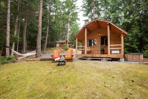 glamping cabin at WOODs on Pender Vancouver