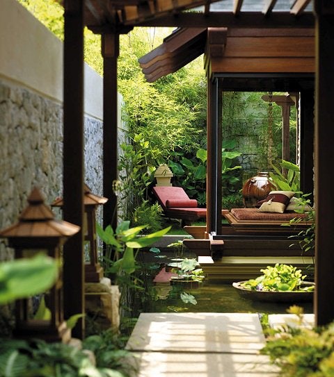 oriental themed spa decor at Chi, The Spa