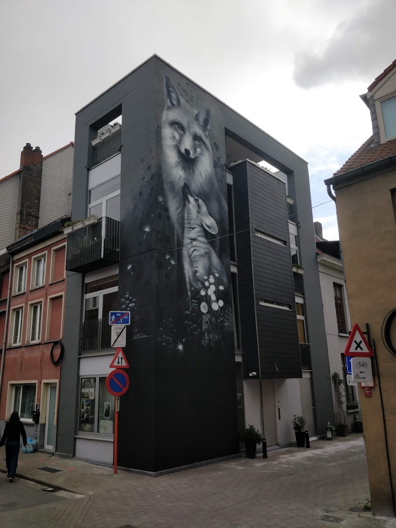 Belgium - Street art foxes by Kitsune in Ghent