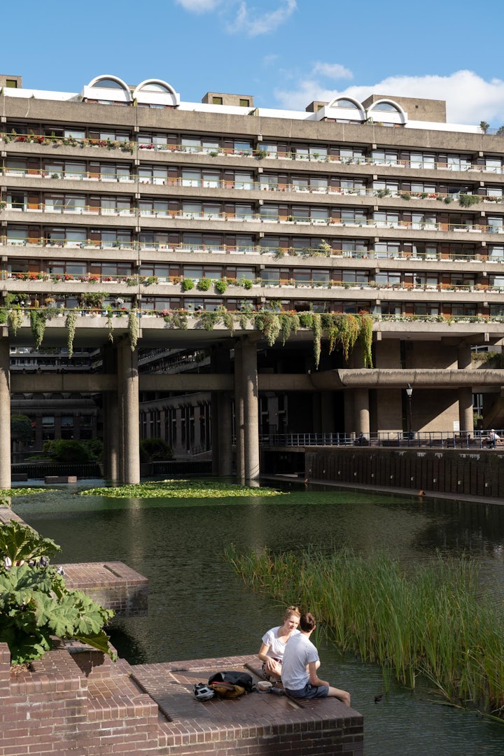 brutalist architecture of the Barbican London