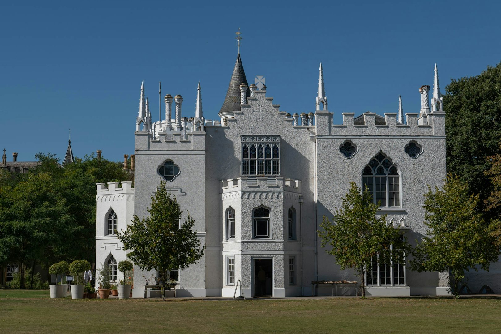 white exterior of the Strawberry Hill House London