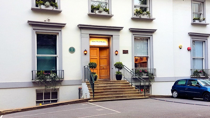 facade of Abbey Road Studios in London