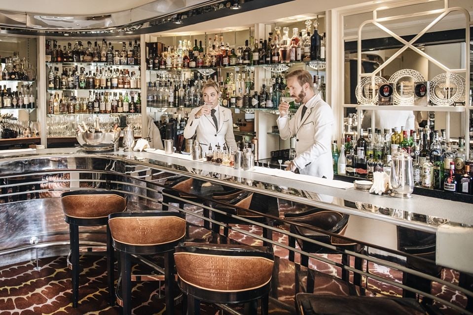 the American bar at Hotel Savoy in London