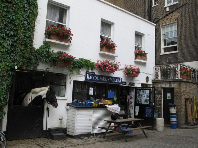 Bathurst Mews at Hyde Park