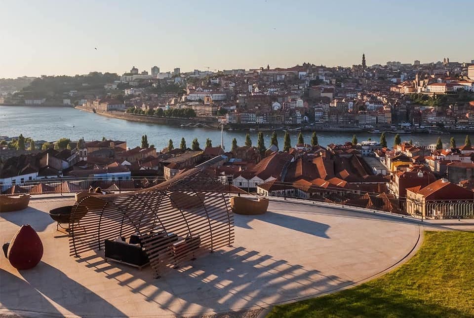view over the river in Porto from Dick's bar