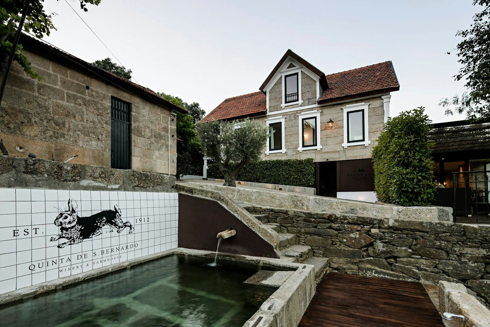 garden and little pool at the Quinta Sao Bernardo close to Porto