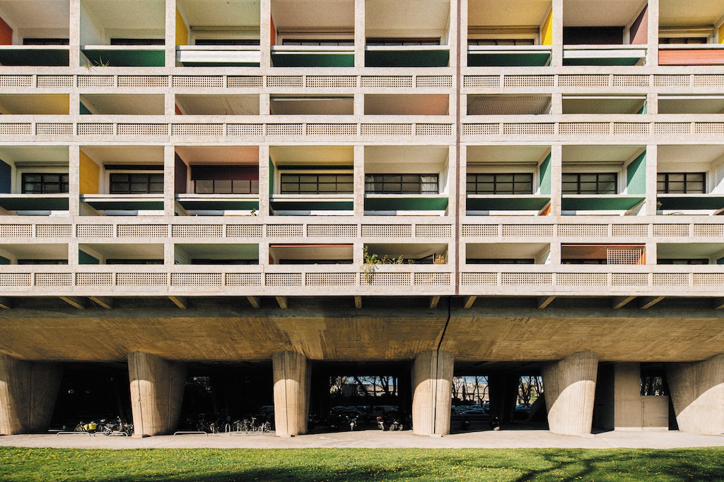 colourful balconies at the Cité Radieuse Le Corbusier