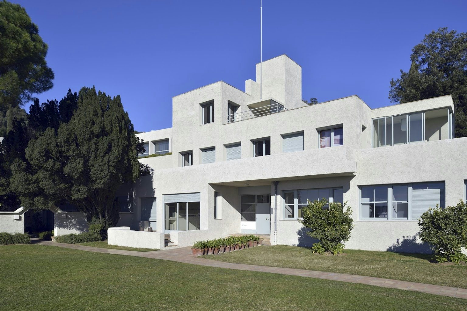 modernist architecture of the Villa Noailles