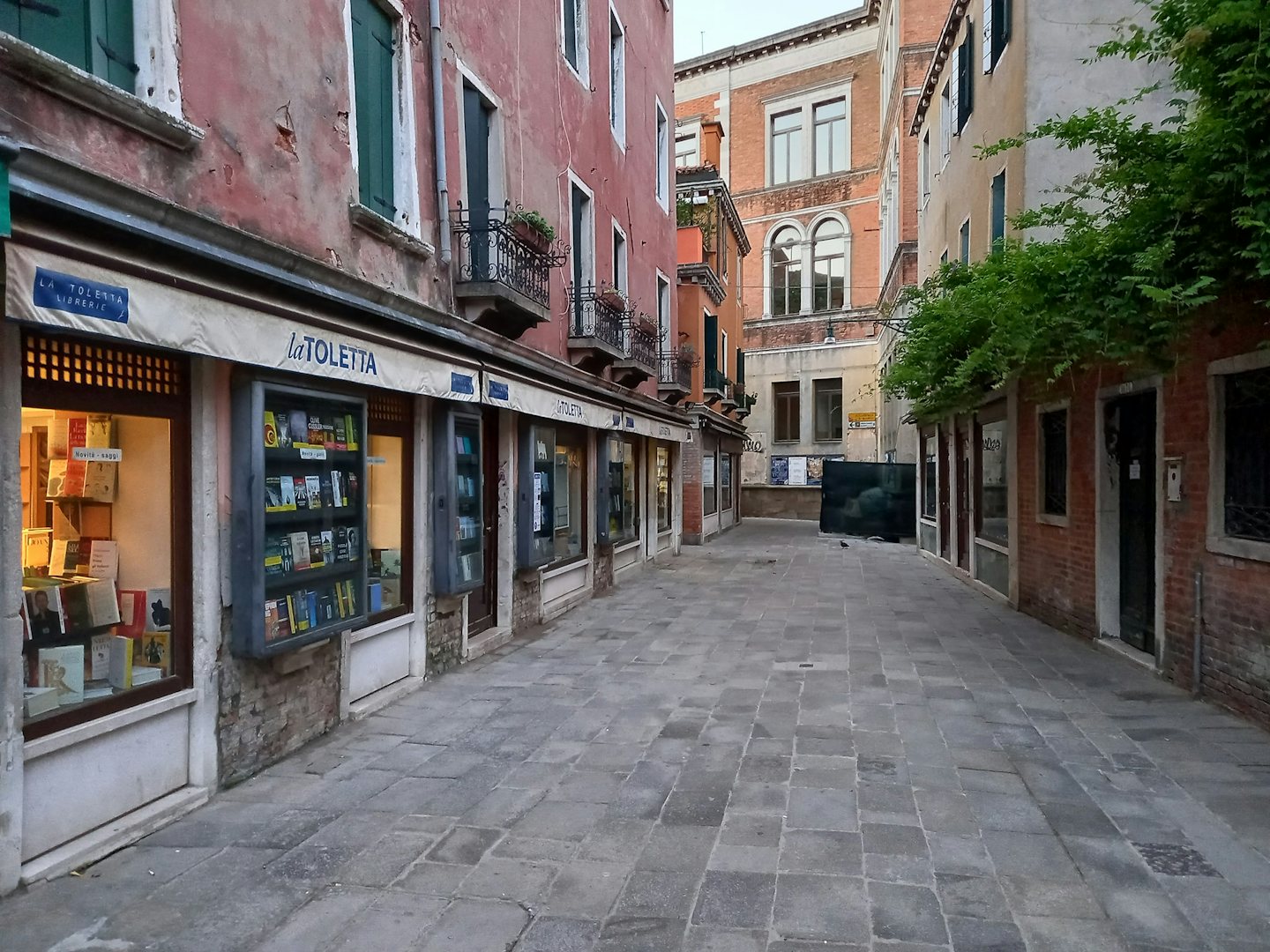 street and outside front store of Libreria Toletta 