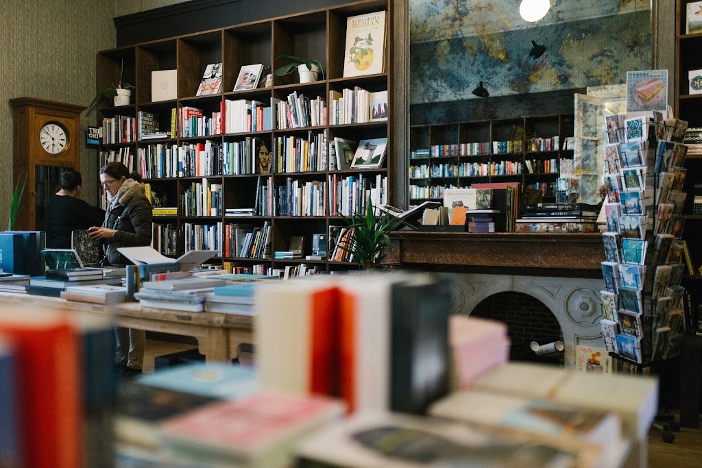 interior of Boekenhuis Theoria