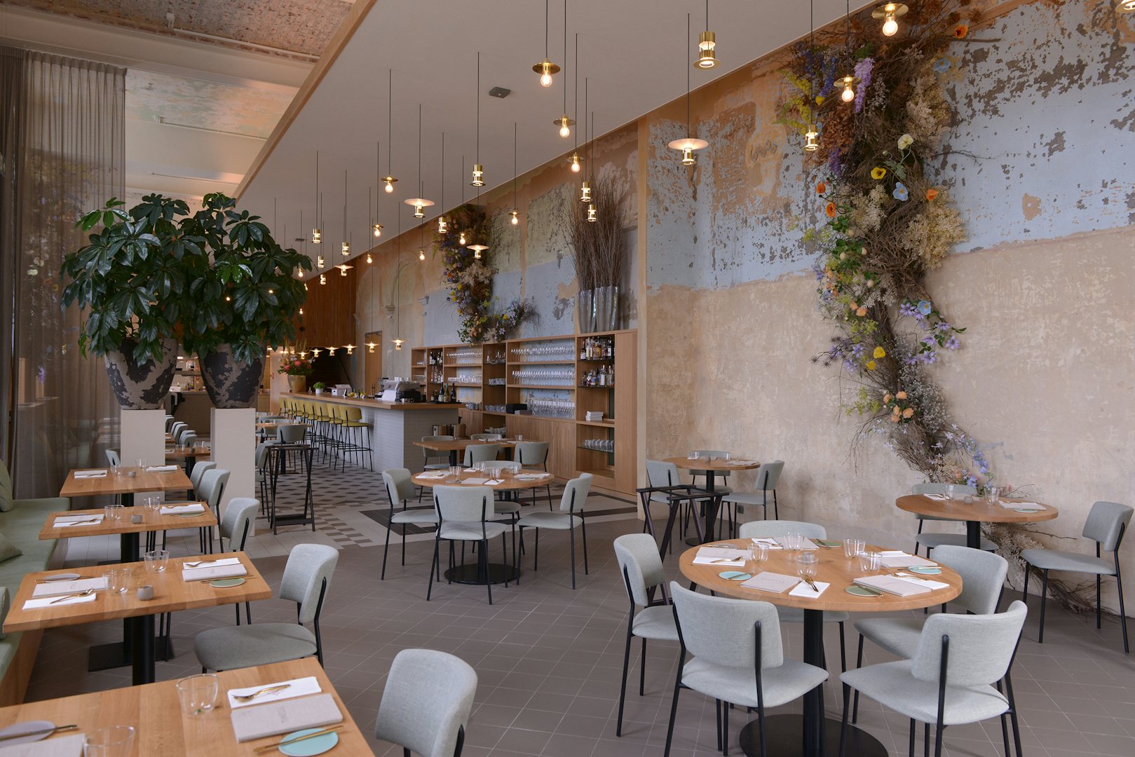 cozy and stylish interior of Tinelle restaurant