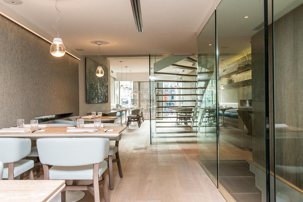 modern interior of Senzanome restaurant in Brussels