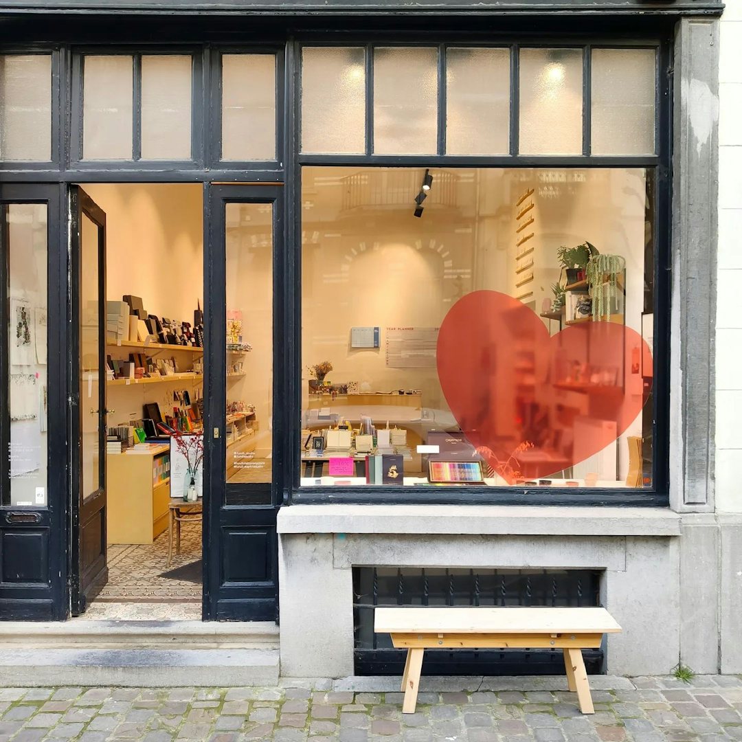 Brussels - Lundi shop exterior