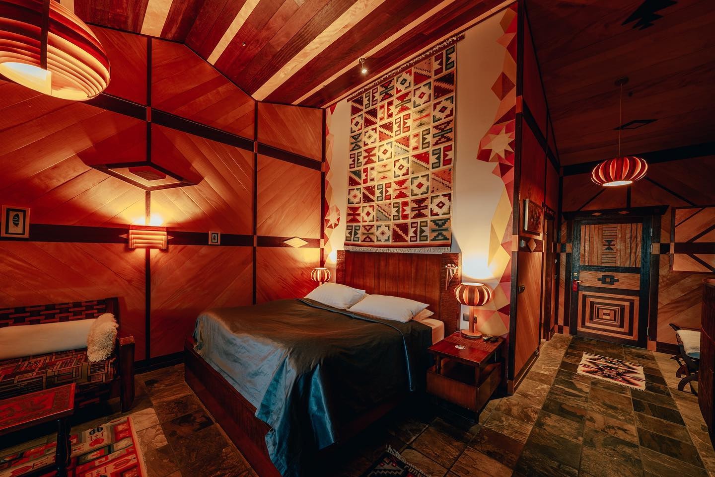 a bedroom at luxury Hótel Rangá