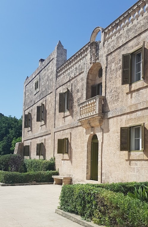 exterior of the Girgenti Palace in Malta