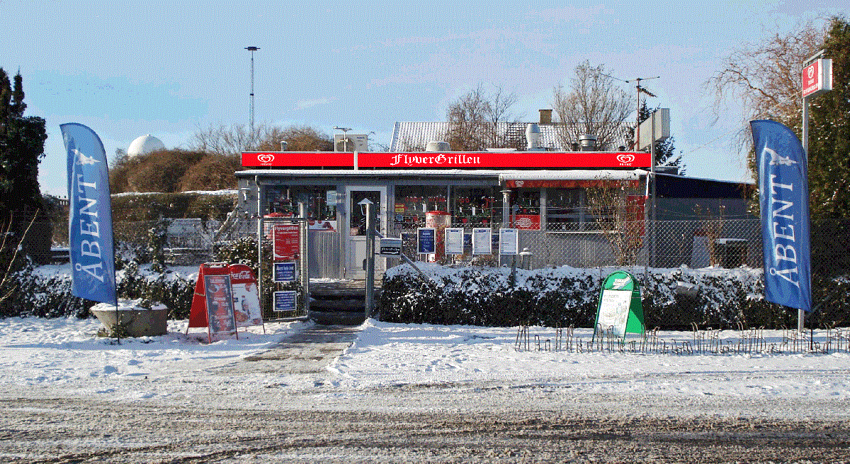 Exterior of Flyvergrillen
