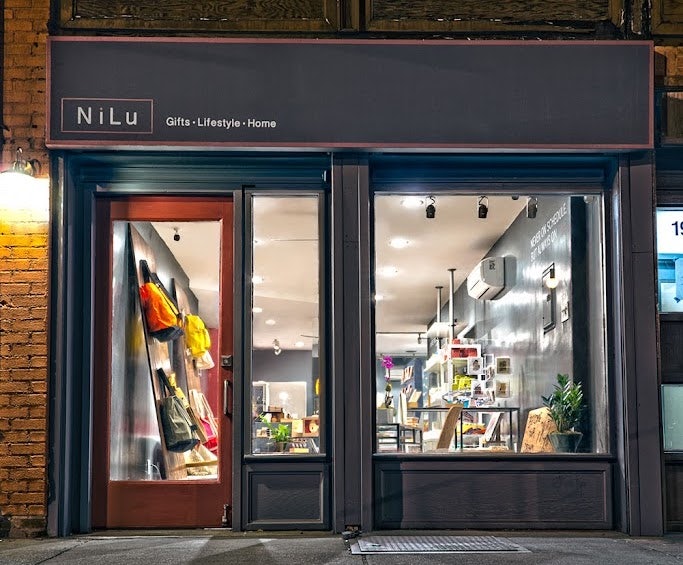 store from of NiLu Gift Store in Harlem NYC