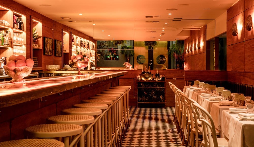 vintage interior of Leo's Oyster bar SF