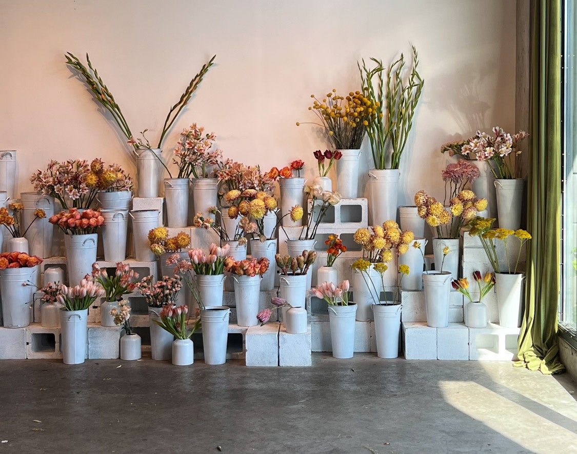 beautifully arranged flowers at Ampersand San Francisco