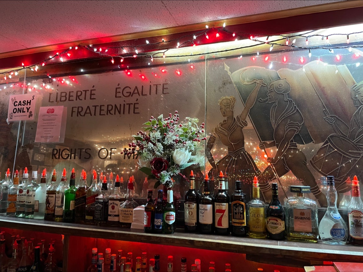 bar interior of Marie's Crisis Café