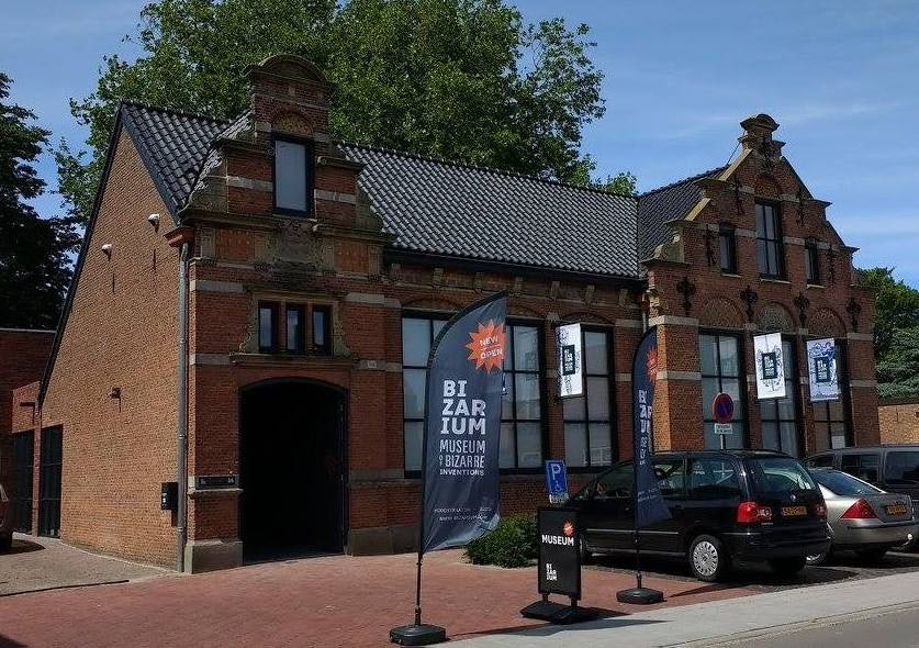 exterior of Bizarium museum