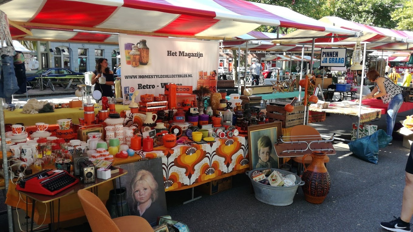 vintage decoration at the Kaapse Markt in Rotterdam