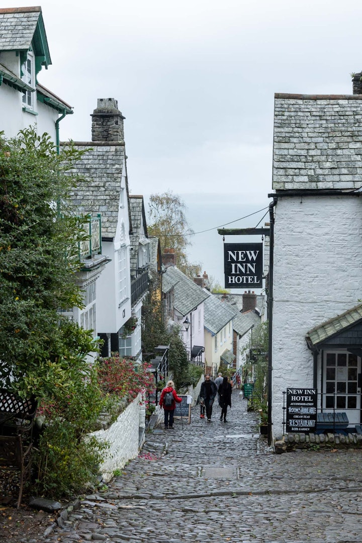 Narrow cobbled street in Clovelly