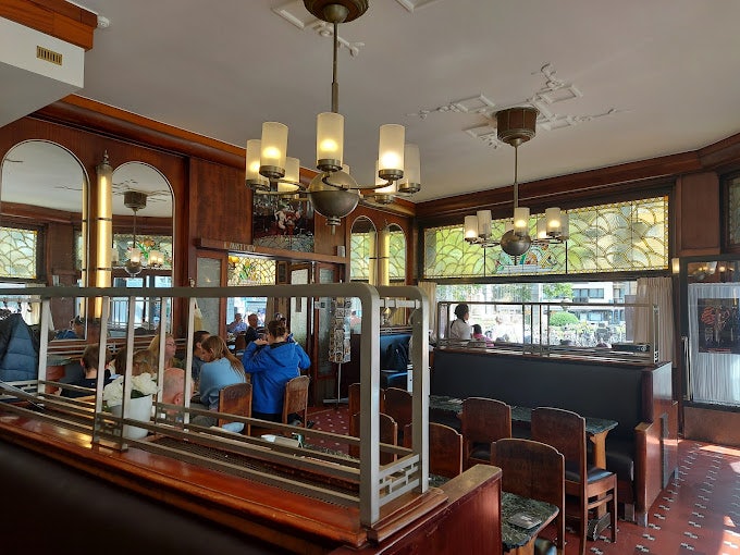 vintage interior of Brasserie du Parc