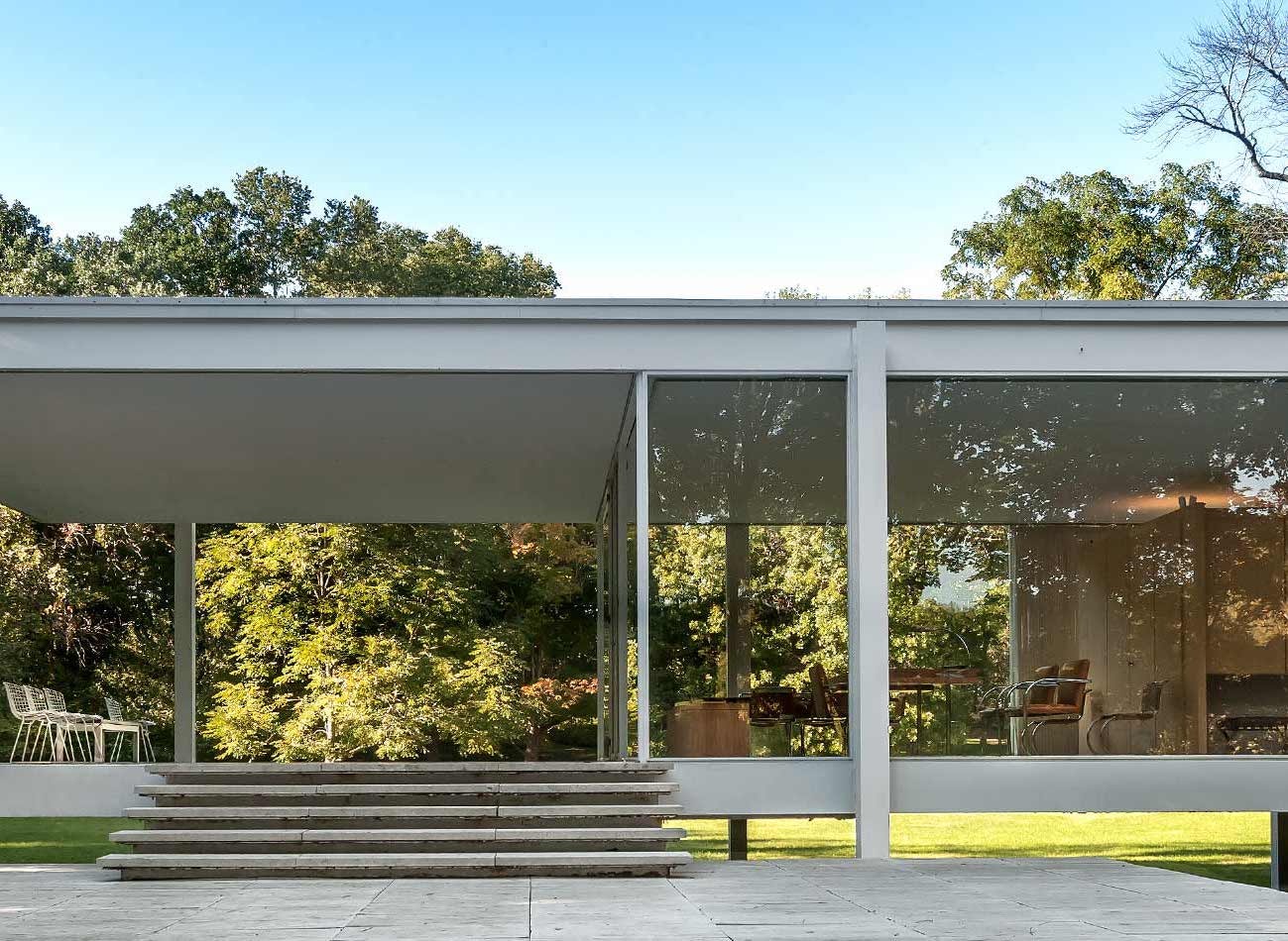 Edith Farnsworth House by Mies van Der Rohe