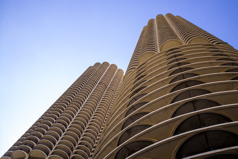 frog-perspective of skyscraper in Marina City