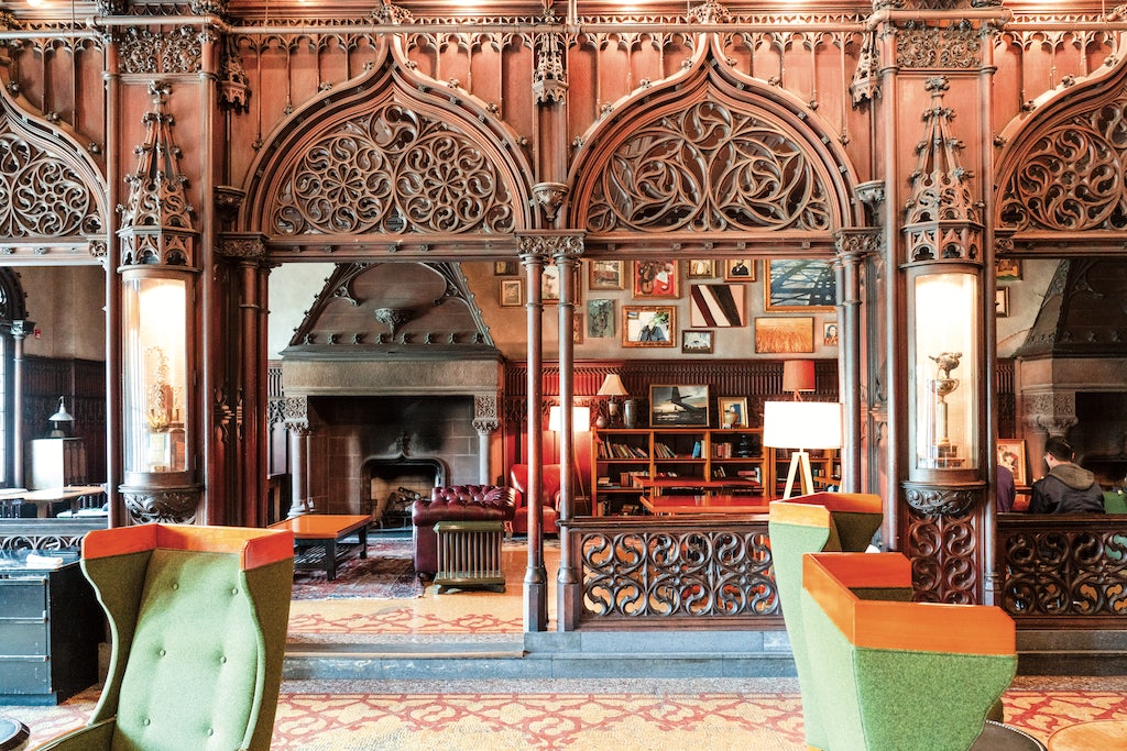 oriental interior at the Drawing Room in Chicago