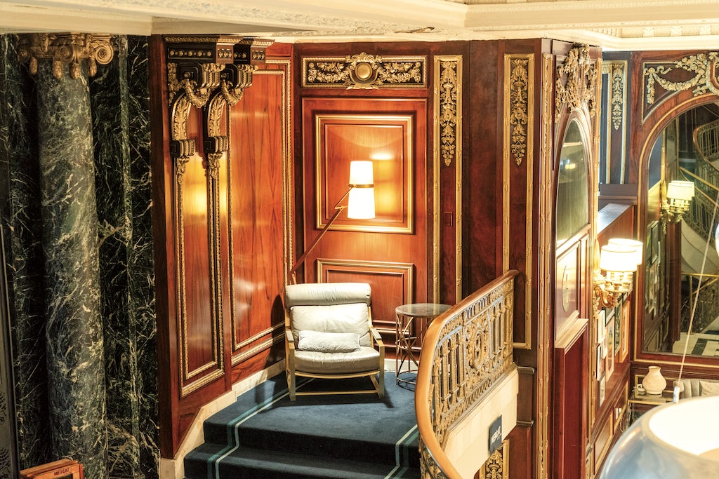 marble hallways and luxury design at the Blackstone Chicago