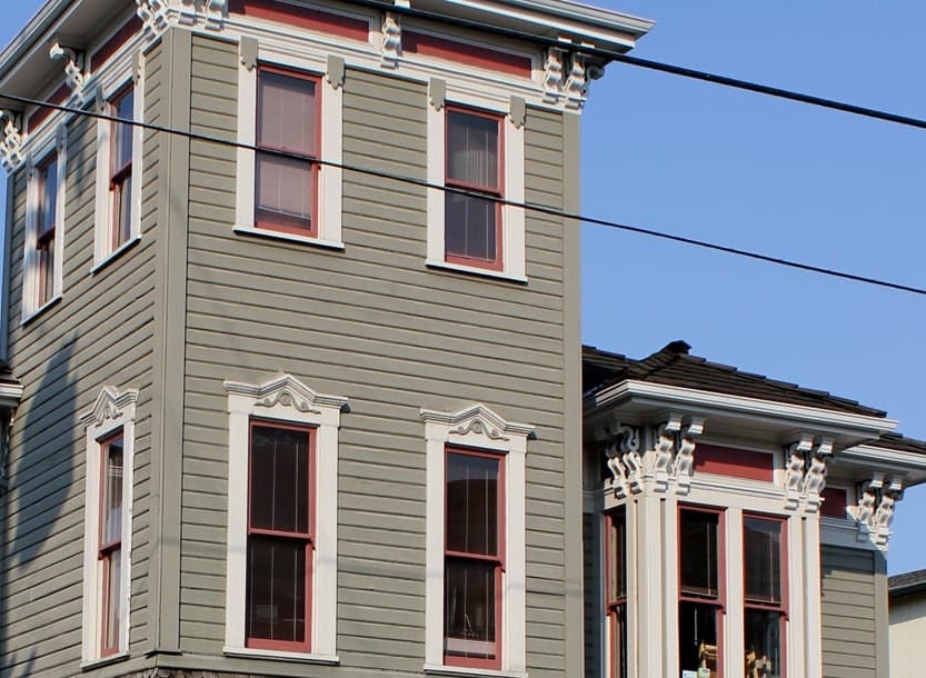 exterior of the Ward House in East Denny Way
