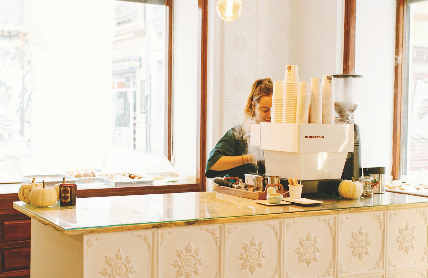 counter at Juliet bakery in Valencia