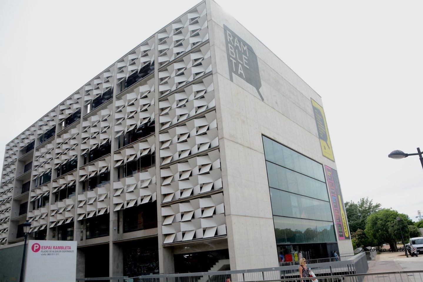 brutalist building La Rambleta in Valencia