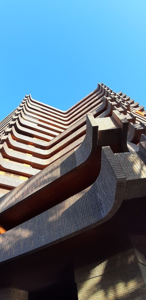 Torre de Ripalda from below